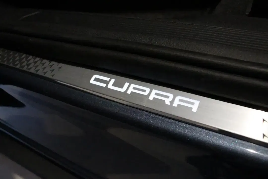 CUPRA Tavascan - Thumbnail 12
