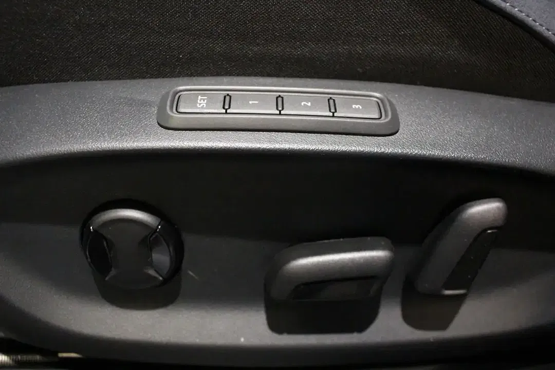 CUPRA Tavascan - Thumbnail 13