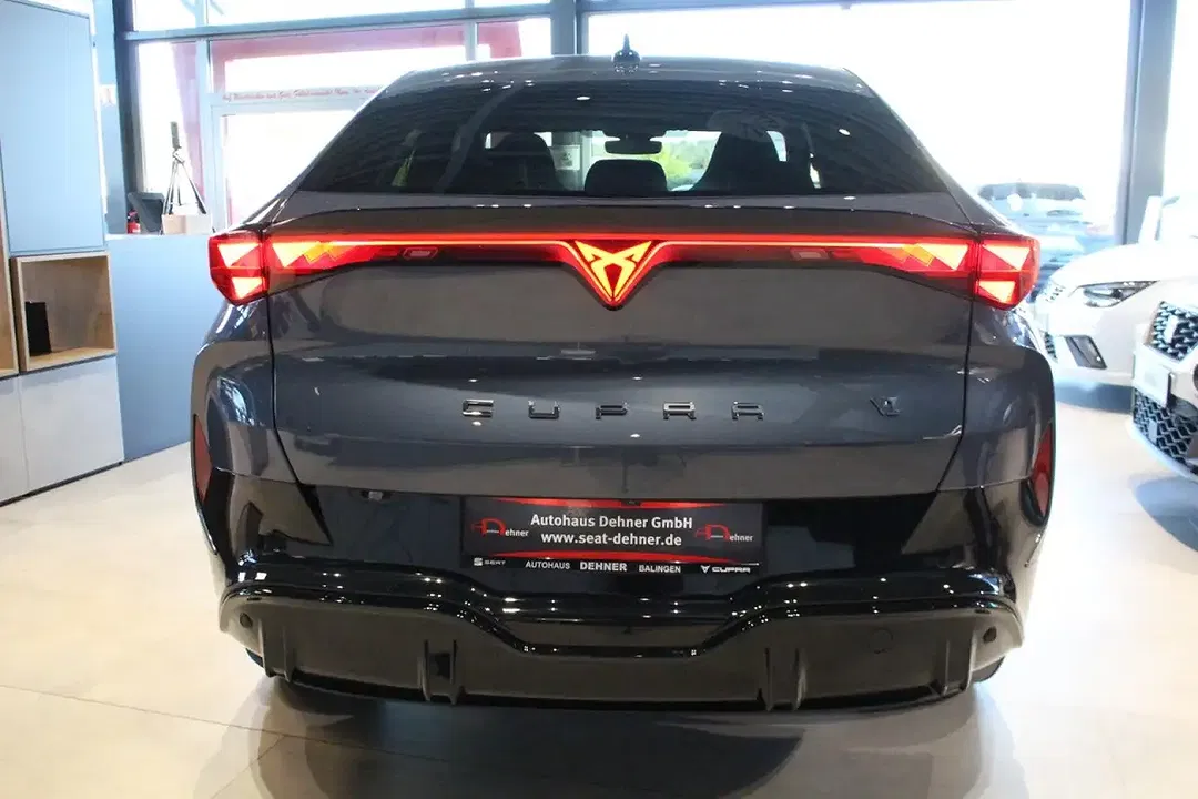 CUPRA Tavascan - Thumbnail 4