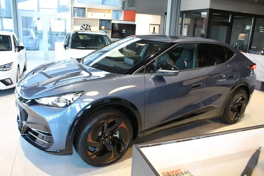CUPRA Tavascan - Thumbnail 5