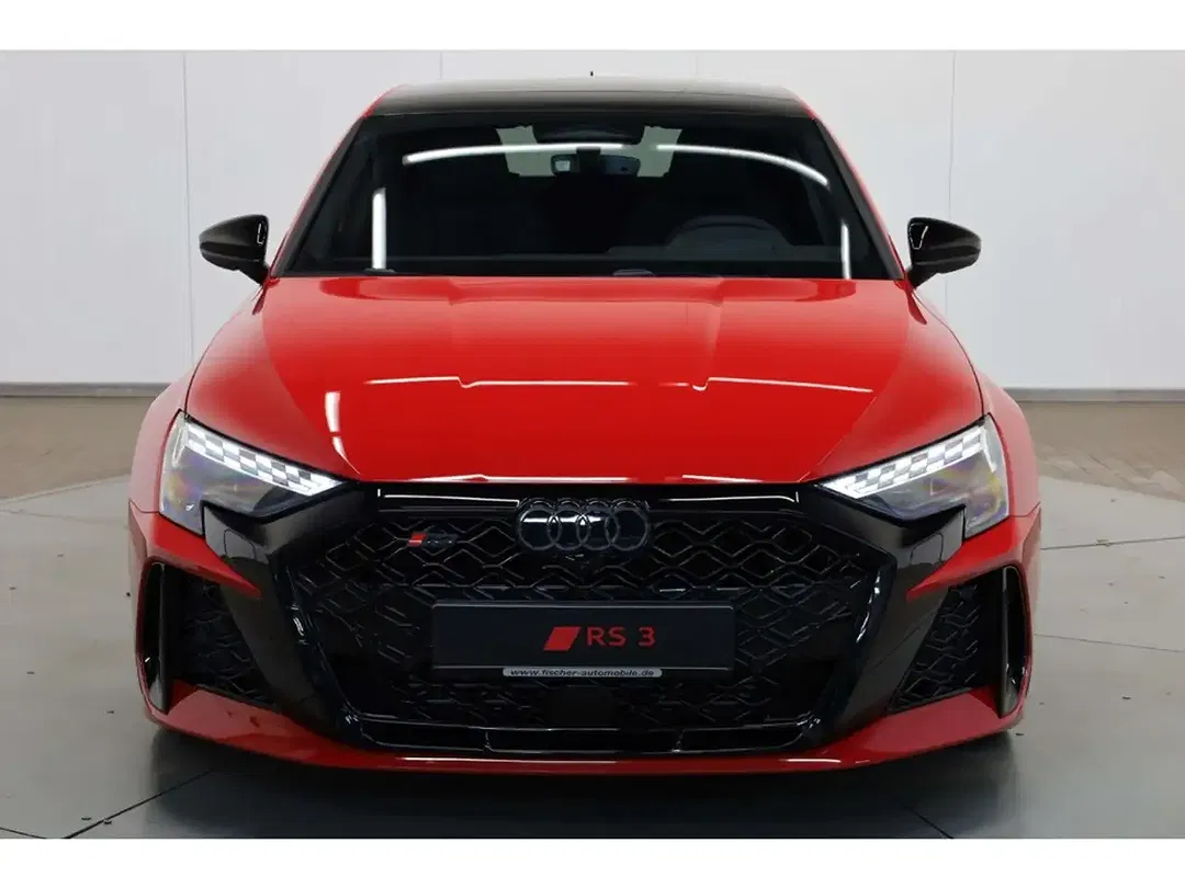 Audi RS3 - Thumbnail 2
