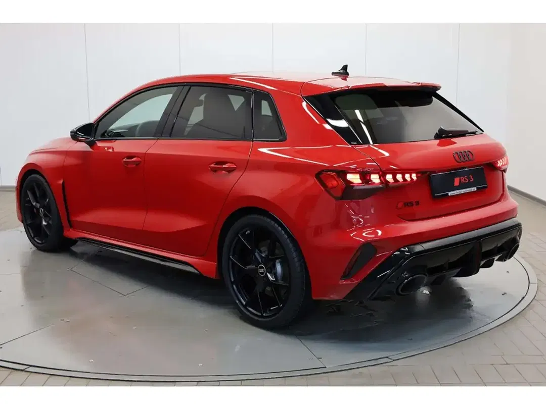 Audi RS3 - Thumbnail 3