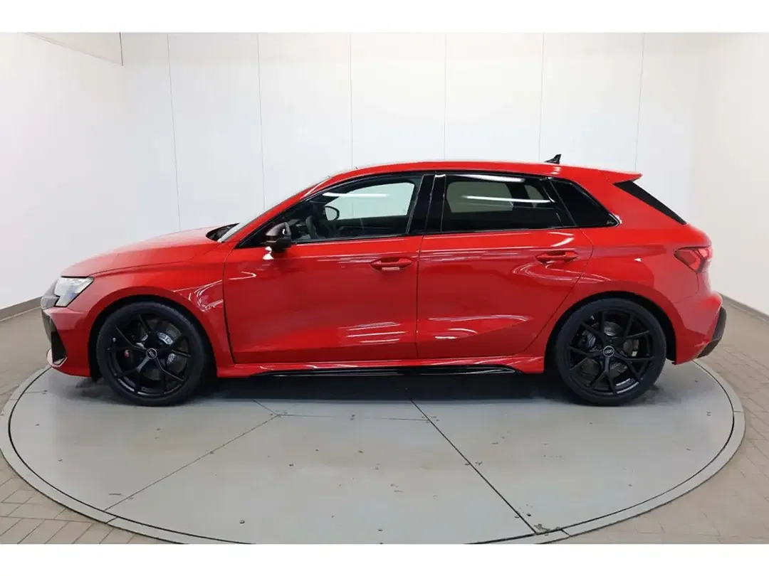 Audi RS3 - Thumbnail 4