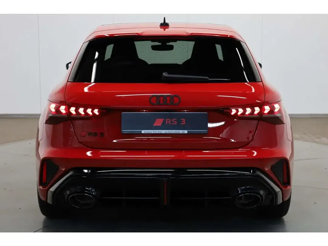 Audi RS3 - Thumbnail 5