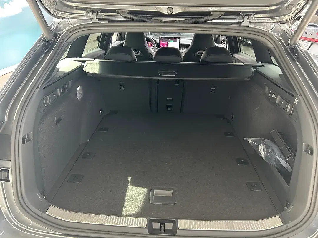 Skoda Superb - Thumbnail 10