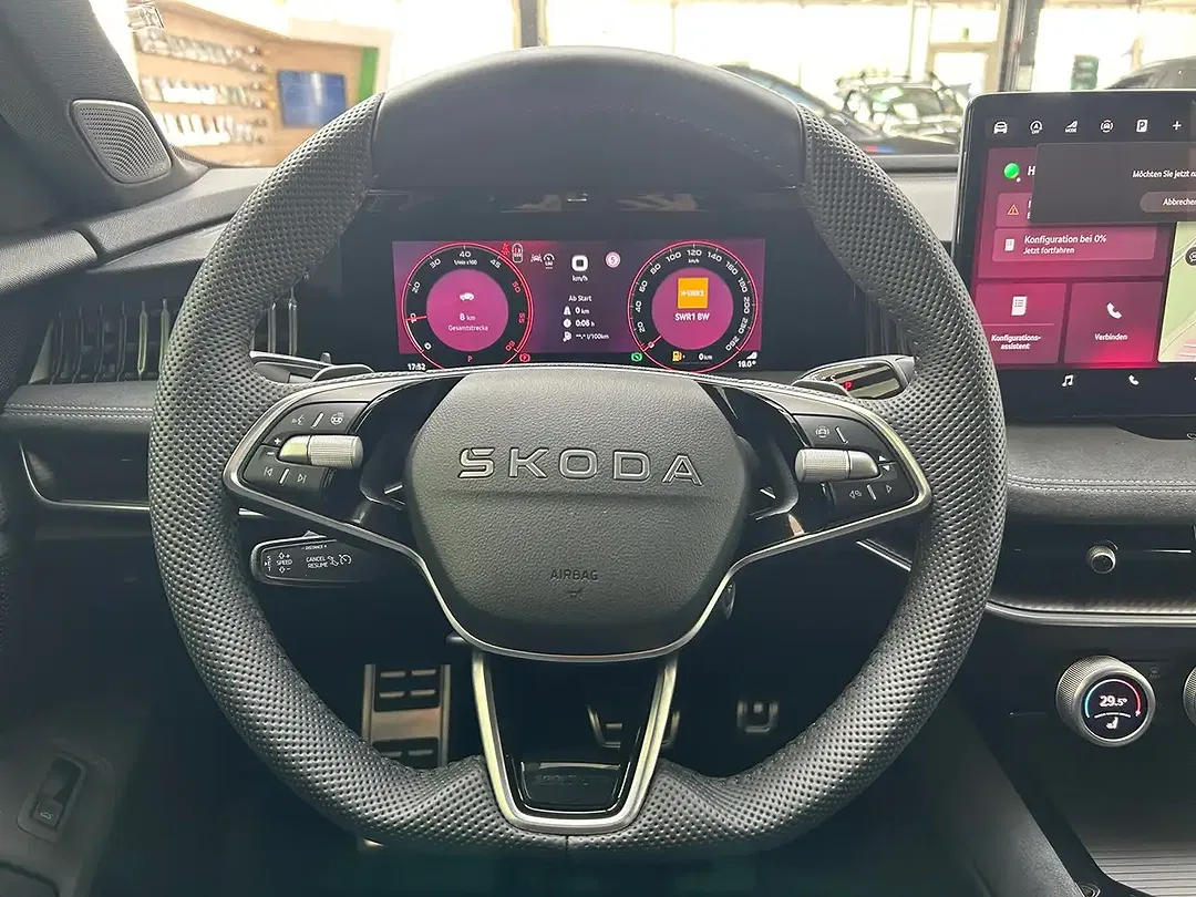 Skoda Superb - Thumbnail 11