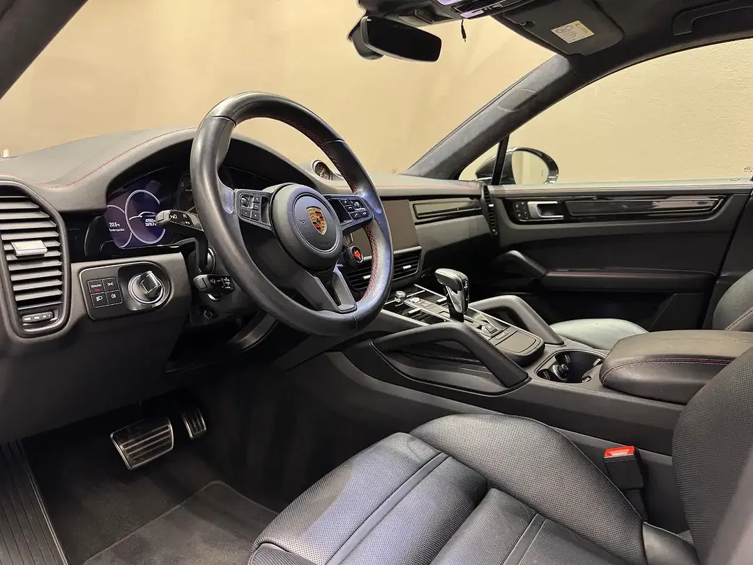 Porsche Cayenne - Thumbnail 11
