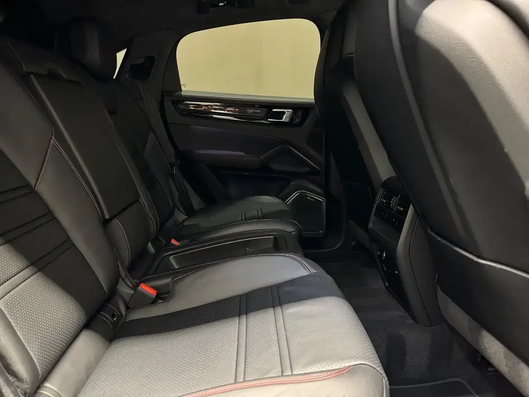 Porsche Cayenne - Thumbnail 15