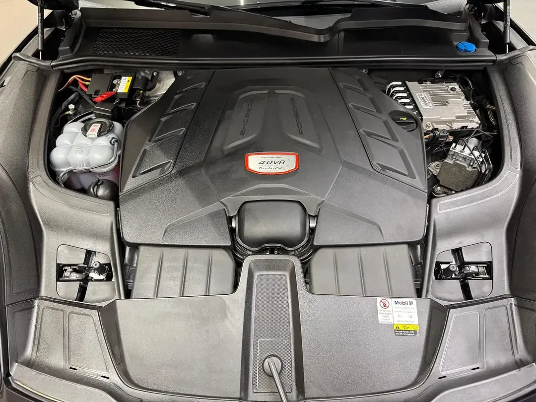 Porsche Cayenne - Thumbnail 6