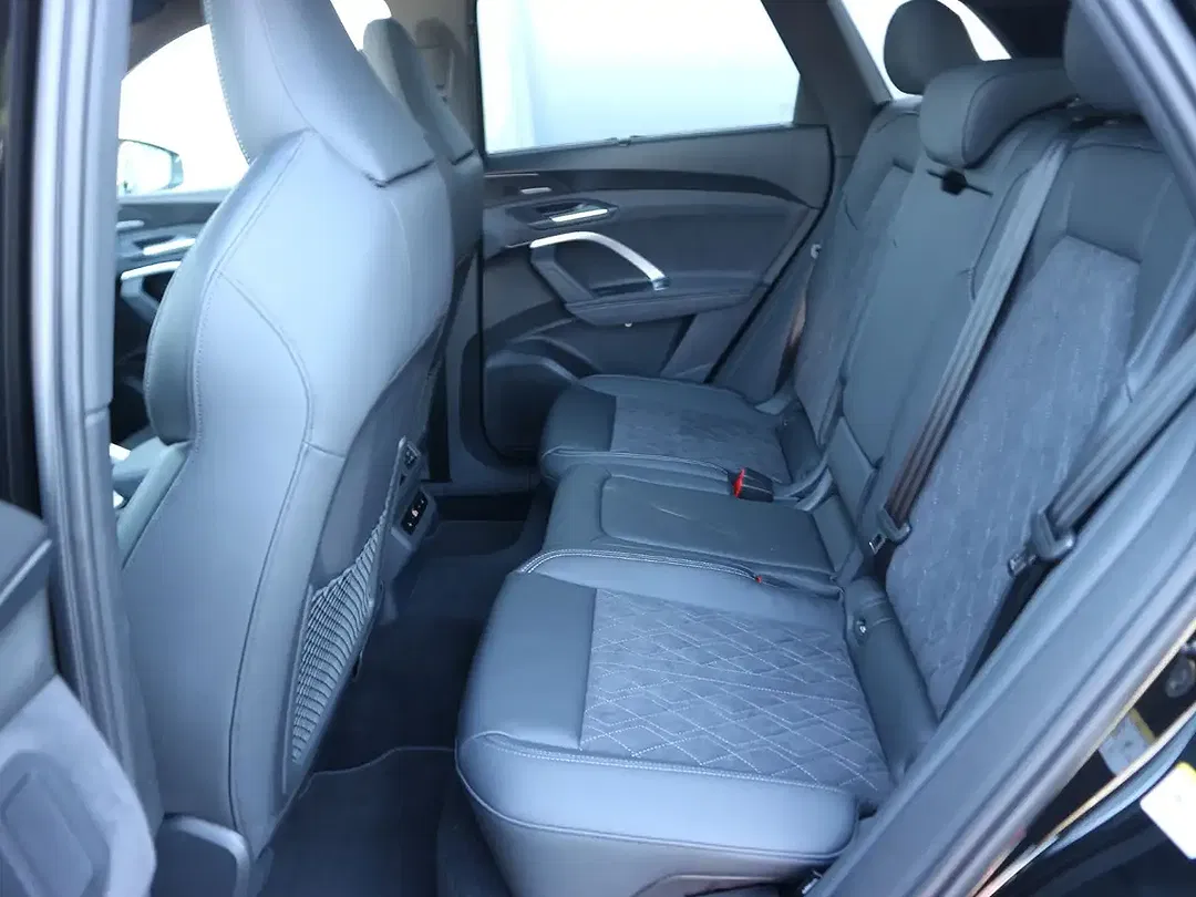 Audi SQ5 - Thumbnail 13