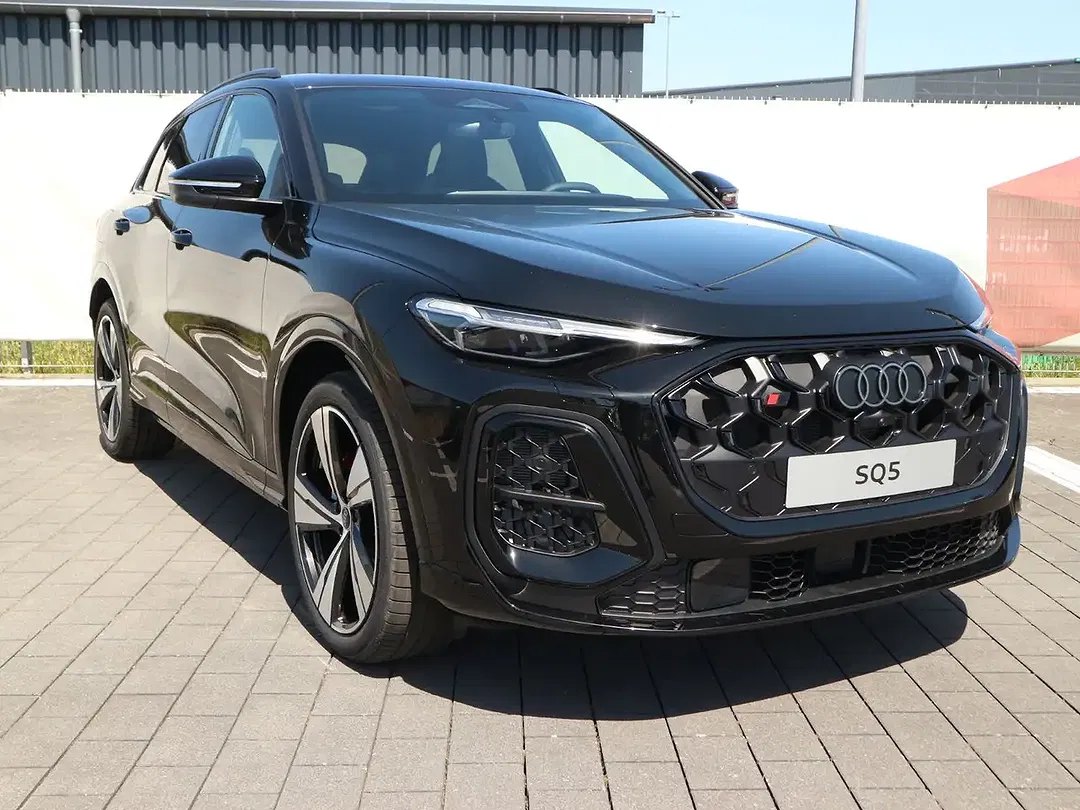 Audi SQ5 - Thumbnail 1
