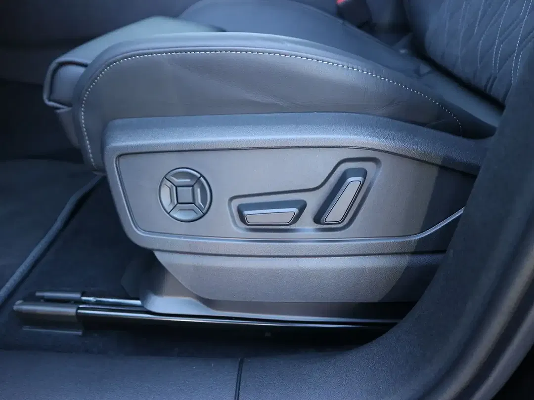 Audi SQ5 - Thumbnail 7