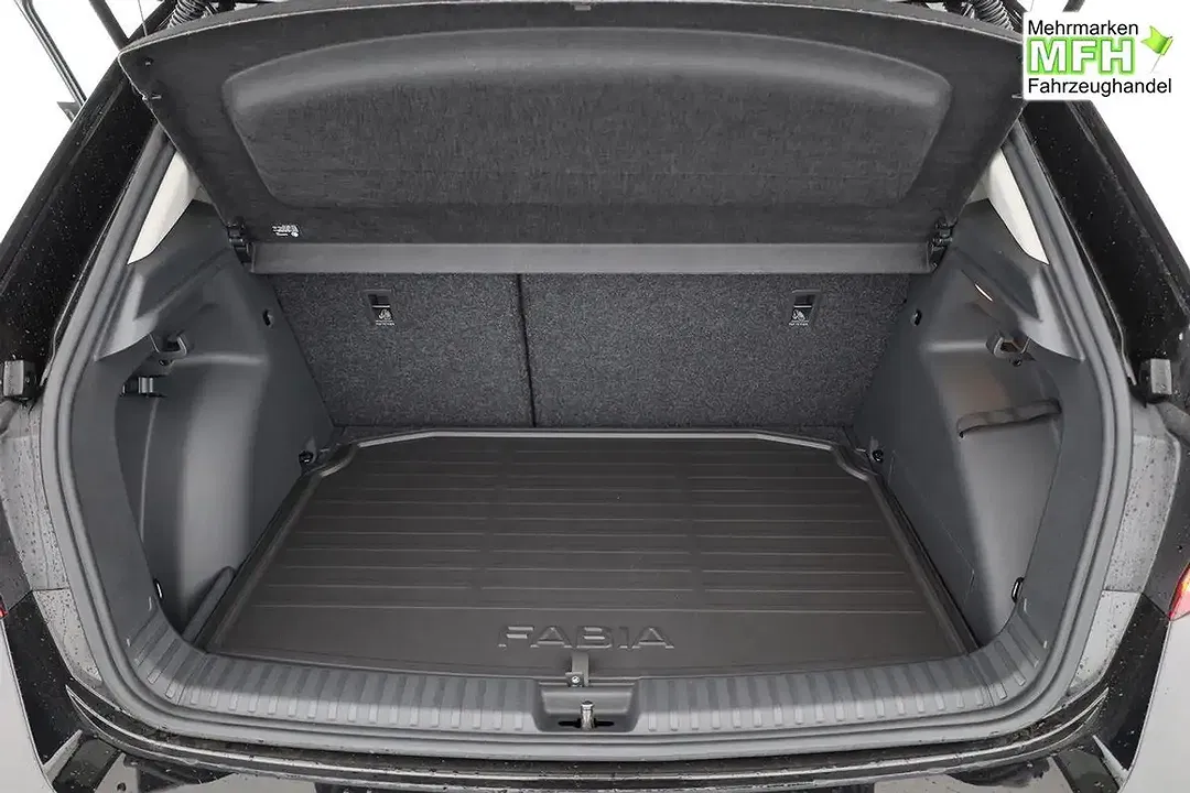 Skoda Fabia - Thumbnail 11