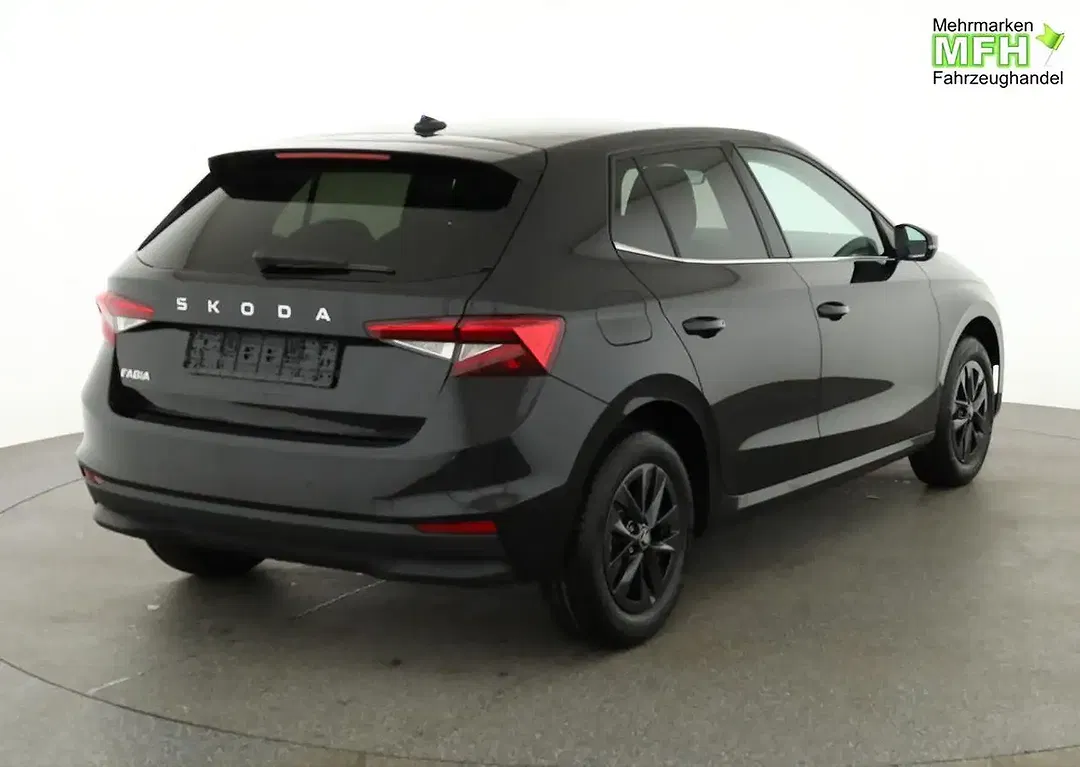 Skoda Fabia - Thumbnail 2