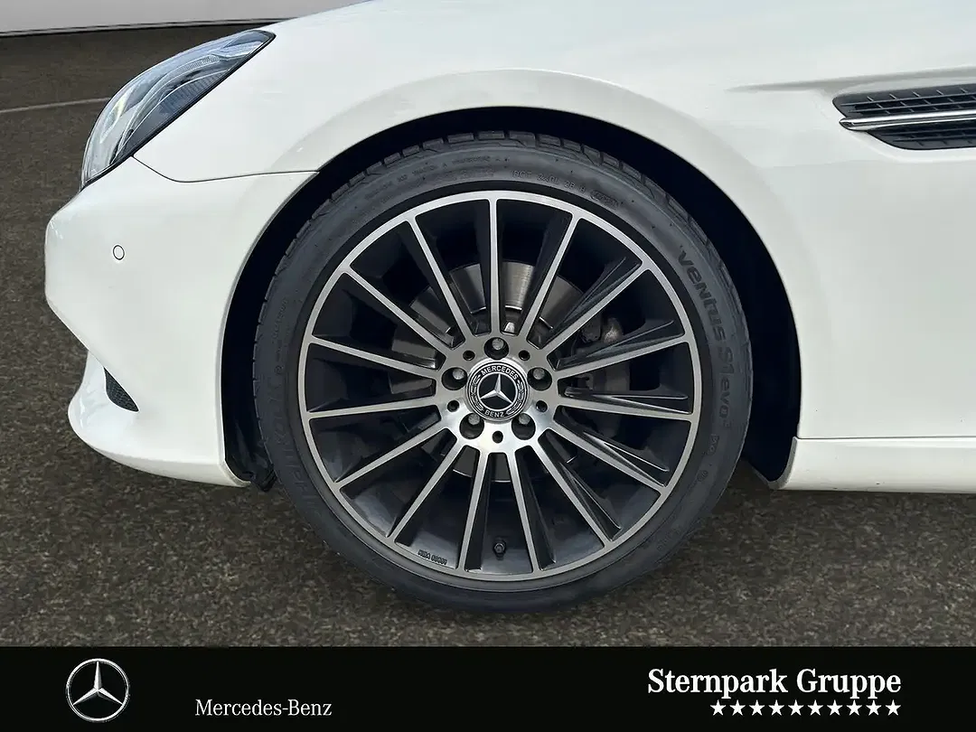 Mercedes-Benz SLC 300 - Thumbnail 14