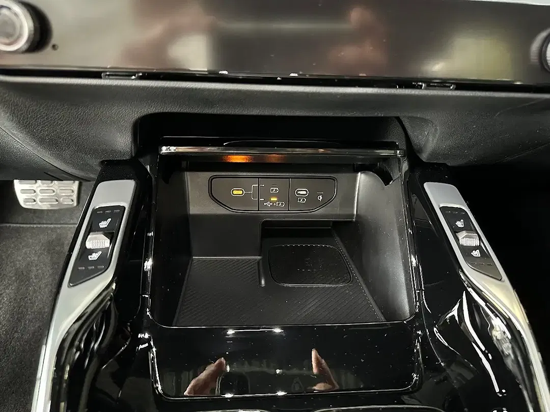 Kia Sorento - Thumbnail 9