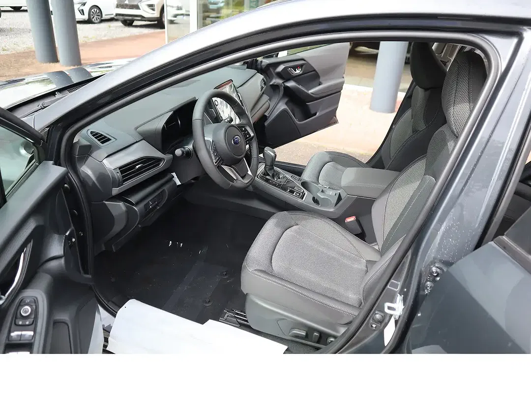 Subaru Crosstrek - Thumbnail 10