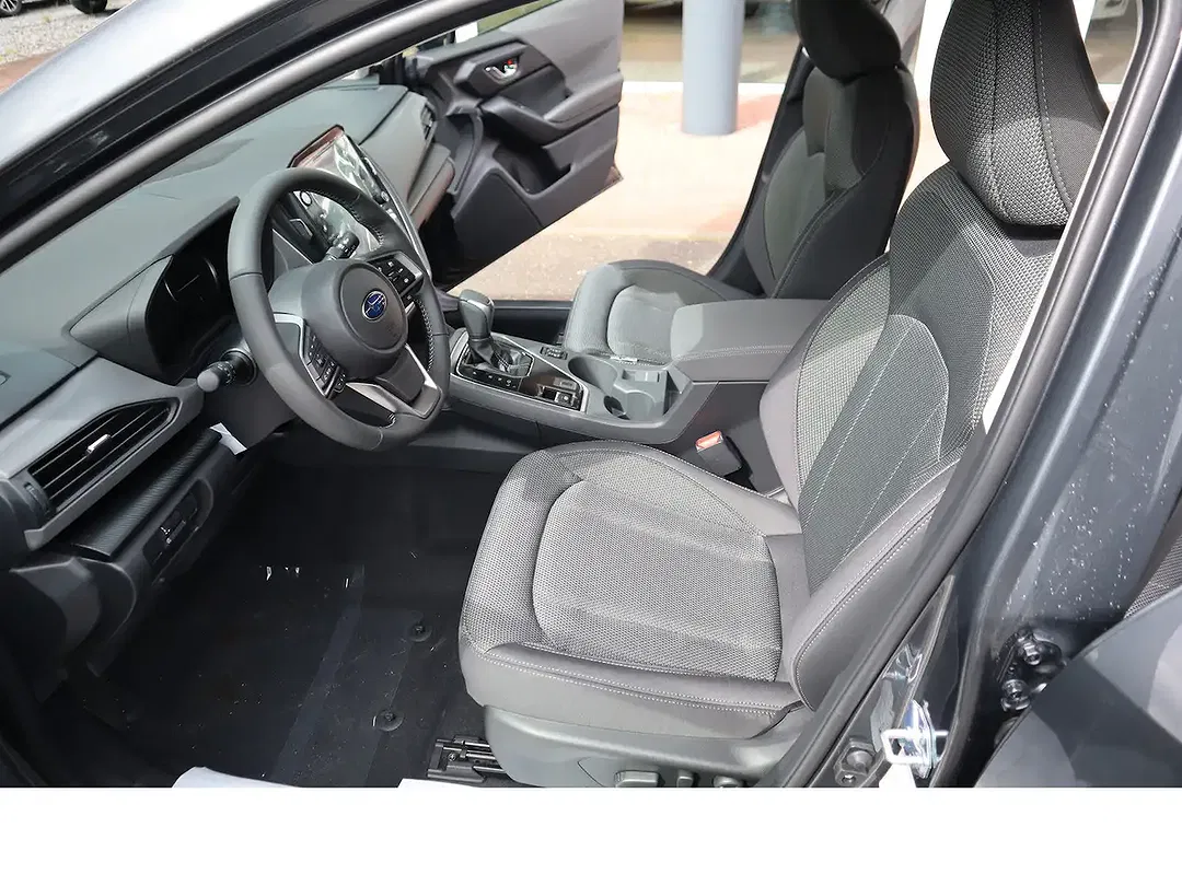 Subaru Crosstrek - Thumbnail 11