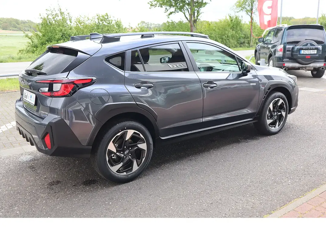 Subaru Crosstrek - Thumbnail 8