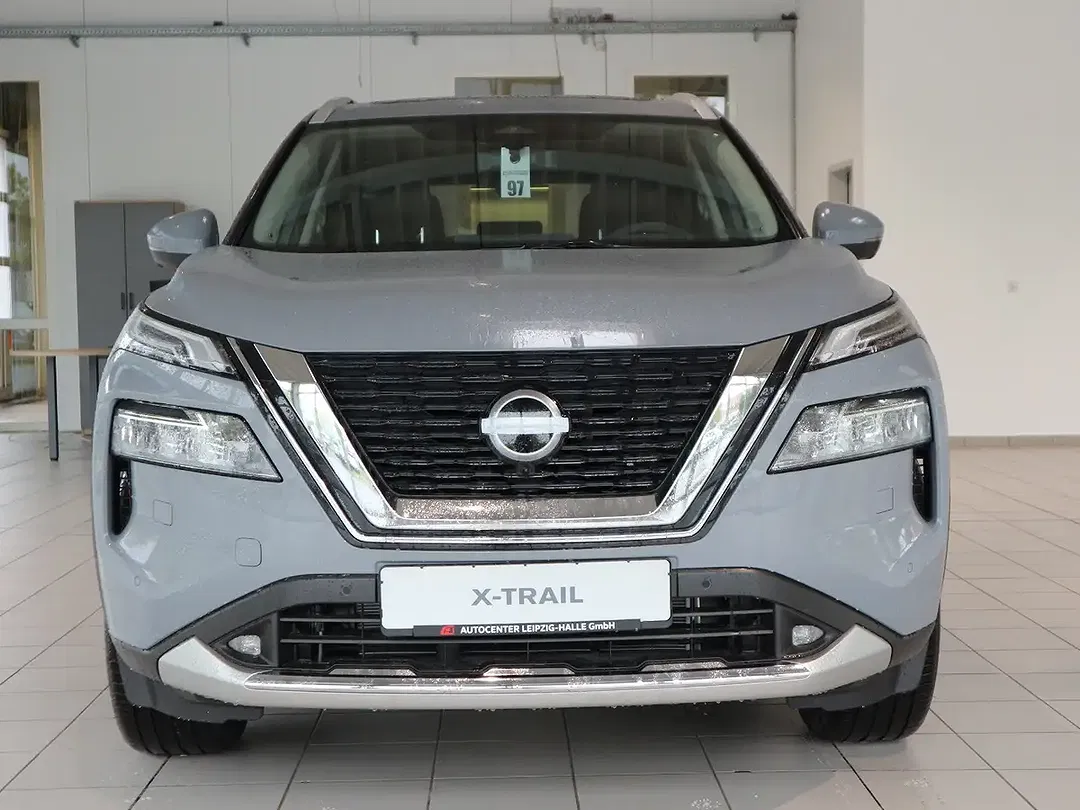 Nissan X-Trail - Thumbnail 3