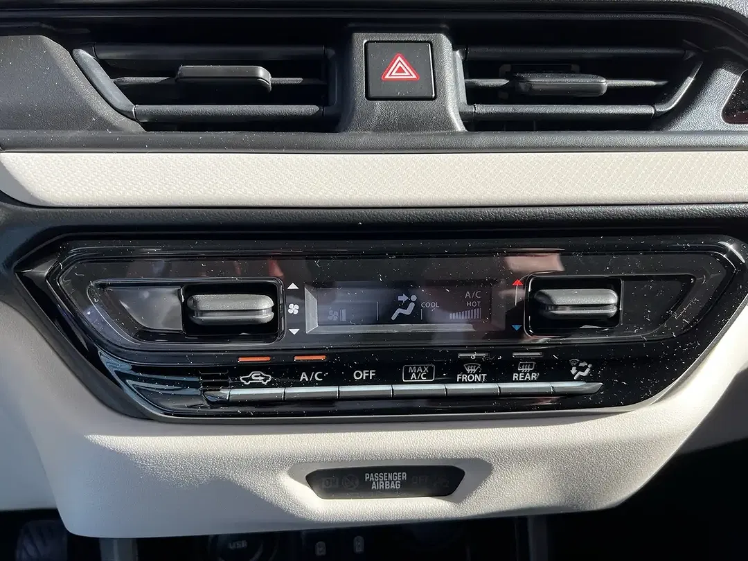 Suzuki Swift - Thumbnail 11