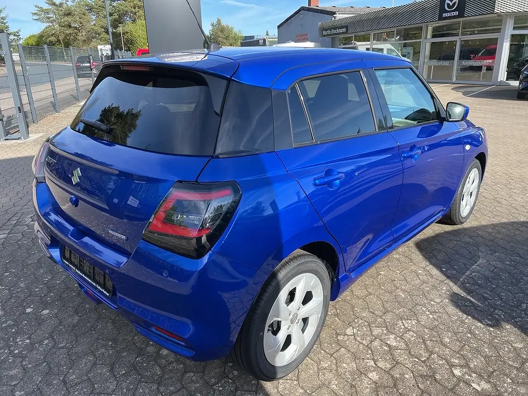 Suzuki Swift - Thumbnail 3