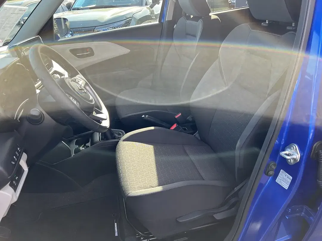 Suzuki Swift - Thumbnail 5