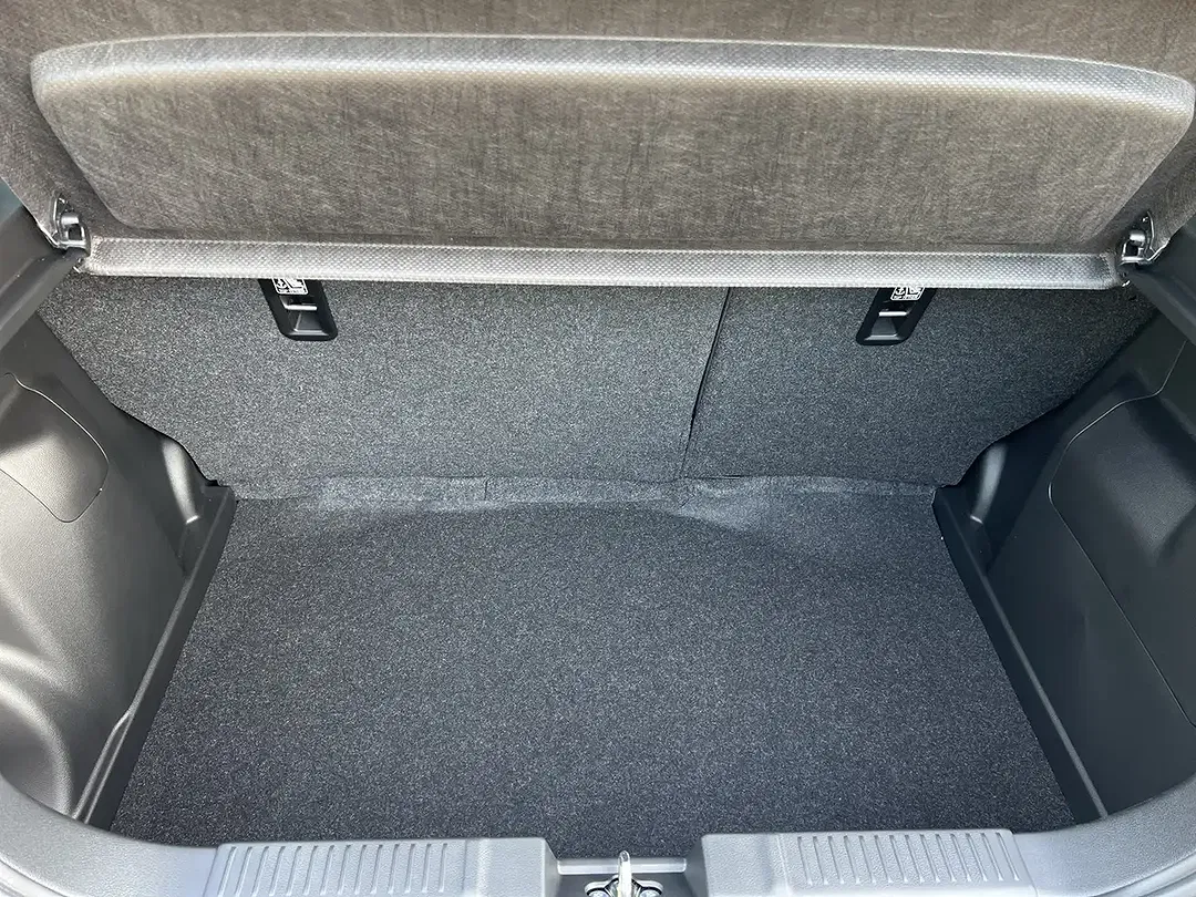 Suzuki Swift - Thumbnail 8