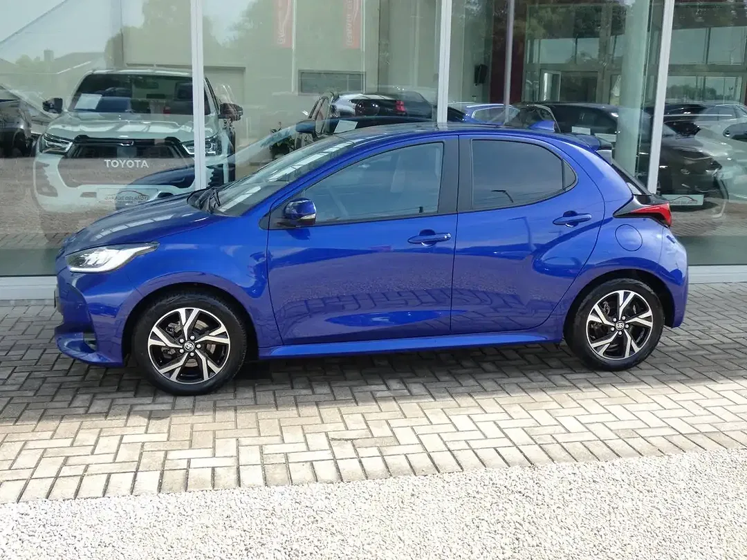 Toyota Yaris - Thumbnail 10