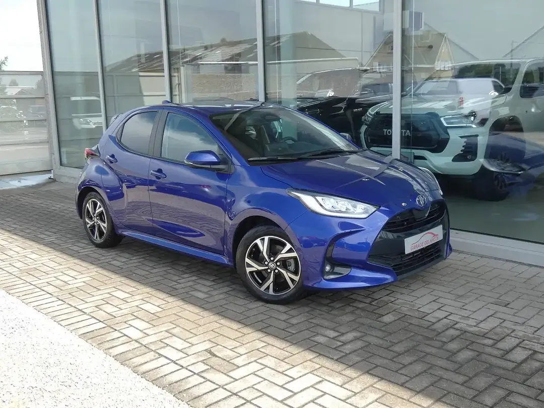 Toyota Yaris - Thumbnail 3