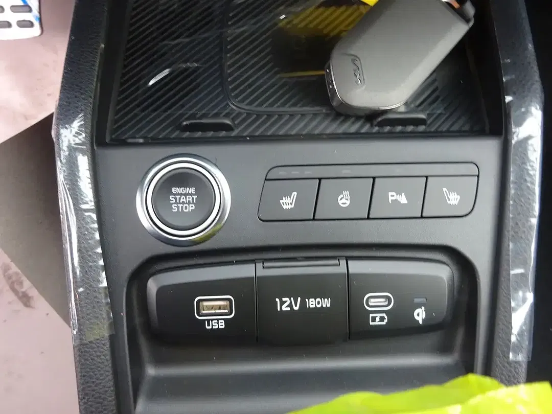 Kia Stonic - Thumbnail 15