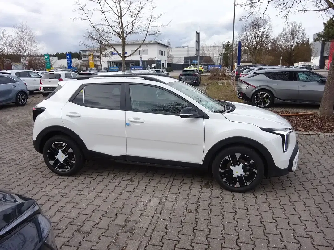 Kia Stonic - Thumbnail 4