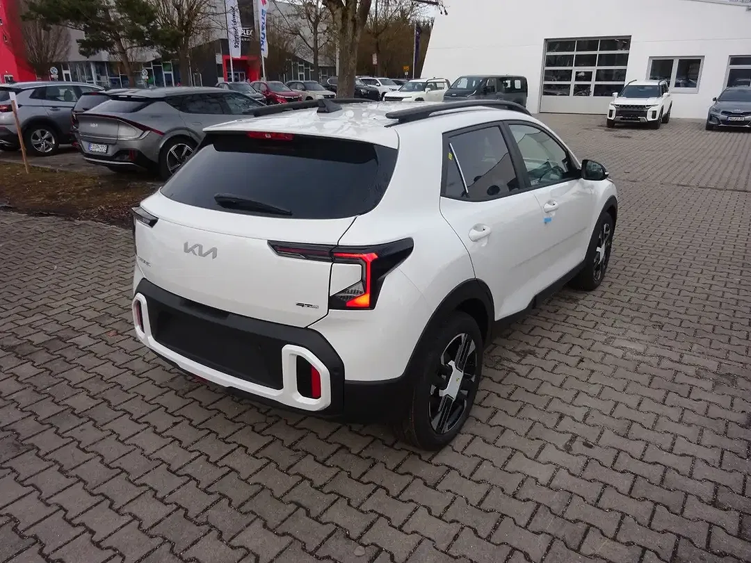 Kia Stonic - Thumbnail 5