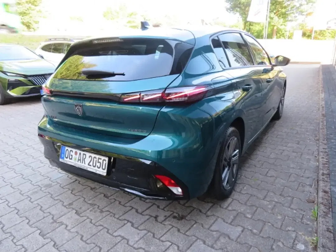 Peugeot 308 - Thumbnail 6