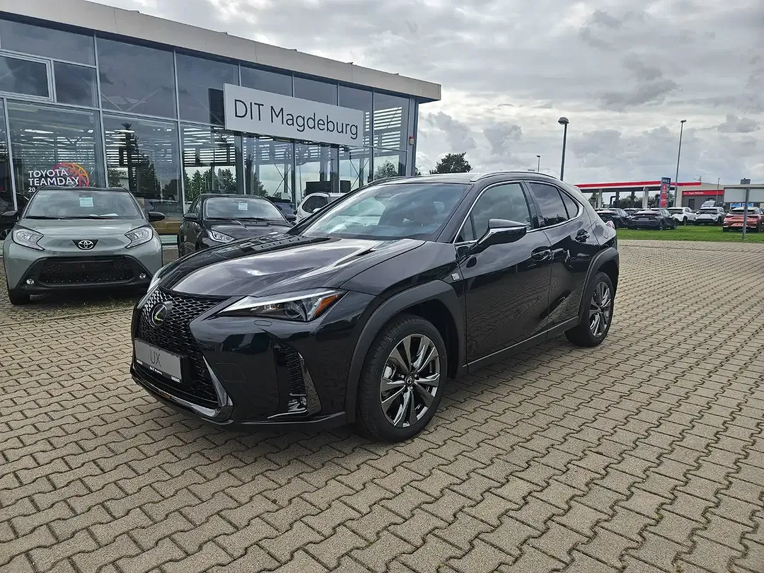 Lexus UX 300h - Thumbnail 1