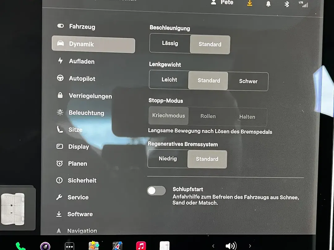 Tesla Model 3 - Thumbnail 25