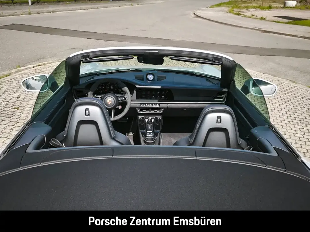 Porsche 992 - Thumbnail 13