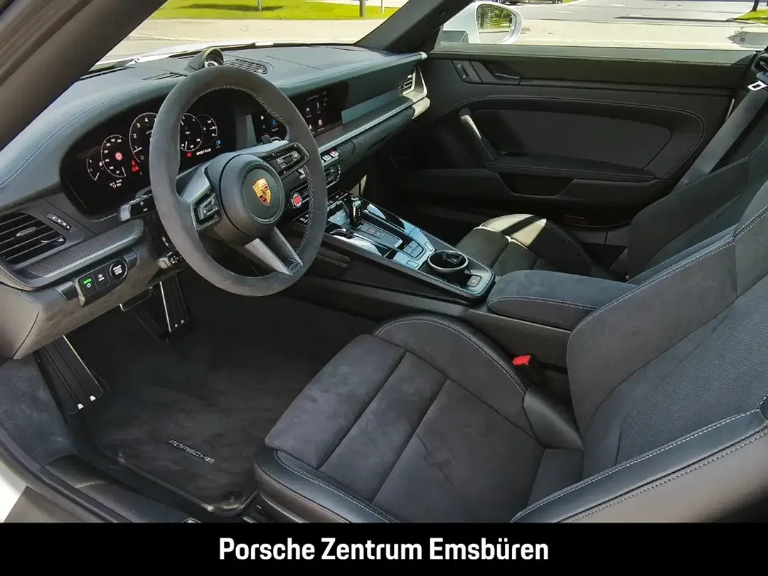 Porsche 992 - Thumbnail 4