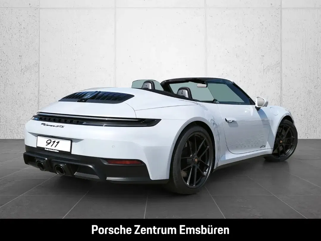 Porsche 992 - Thumbnail 7