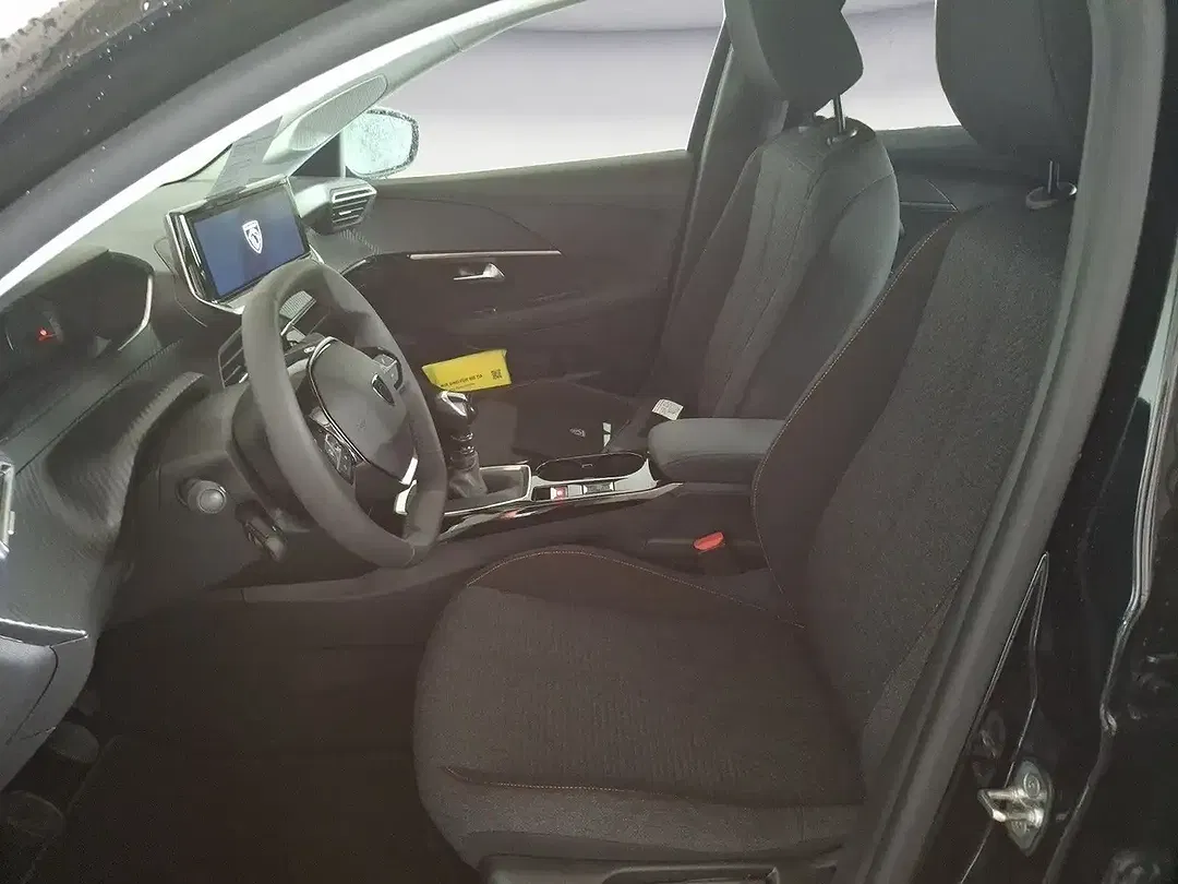 Peugeot 208 - Thumbnail 7