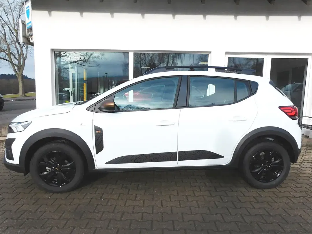Dacia Sandero - Thumbnail 3