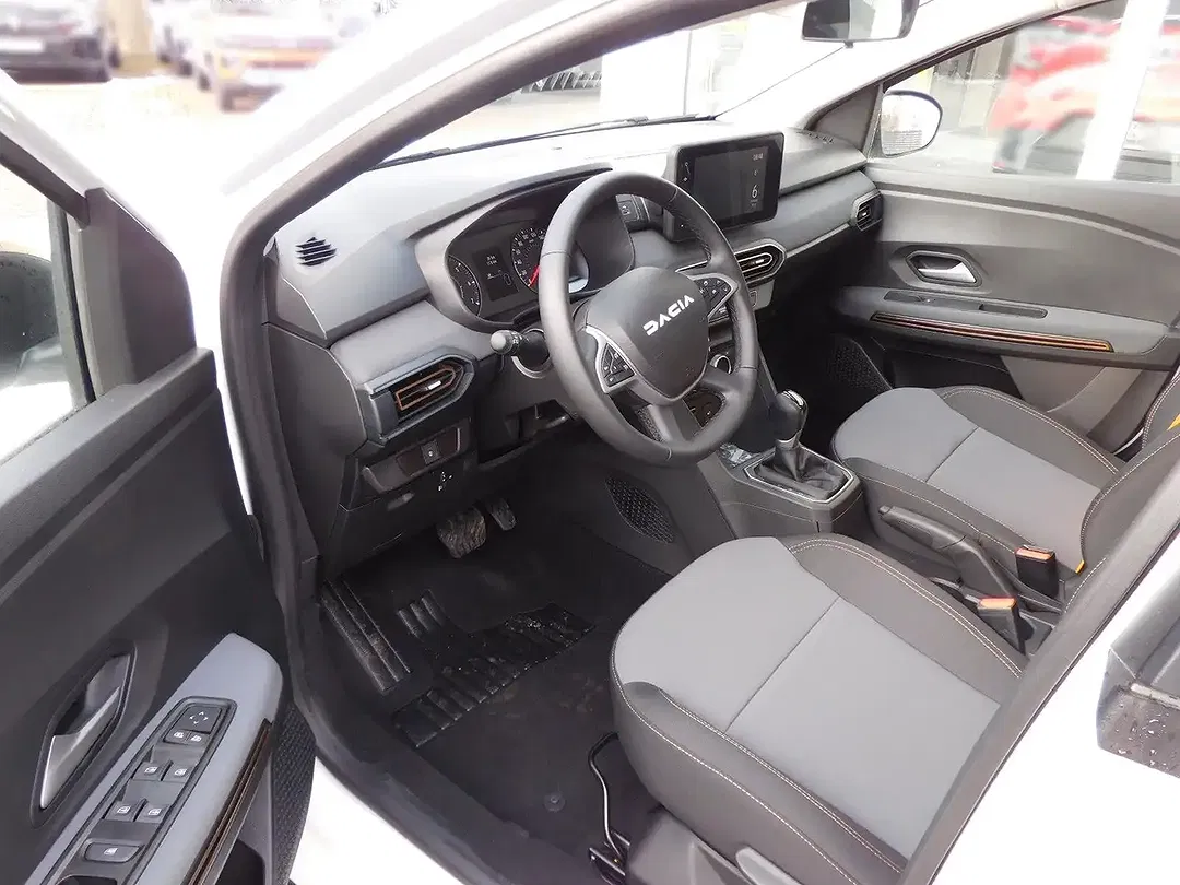 Dacia Sandero - Thumbnail 9