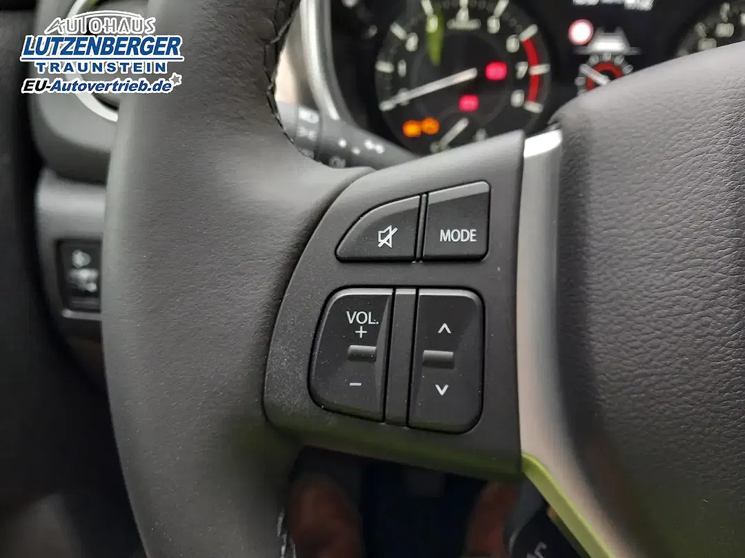 Suzuki Vitara - Thumbnail 13