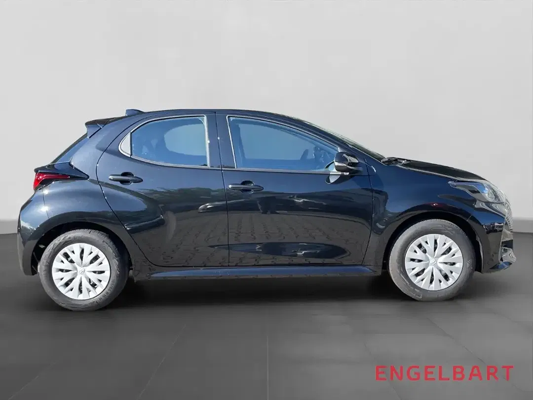 Toyota Yaris - Thumbnail 4