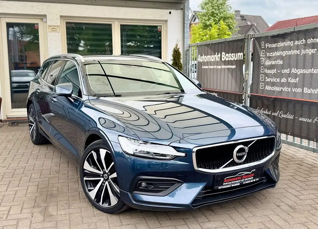 Volvo V60 AUT Momentum Pro