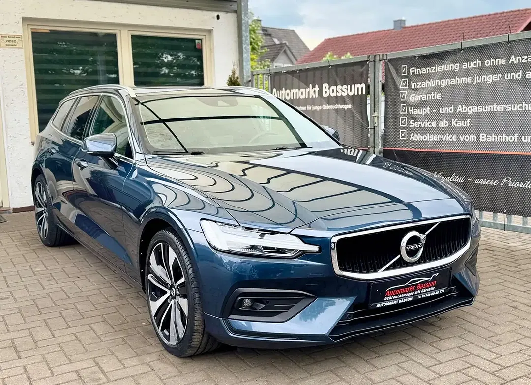 Volvo V60 - Thumbnail 2