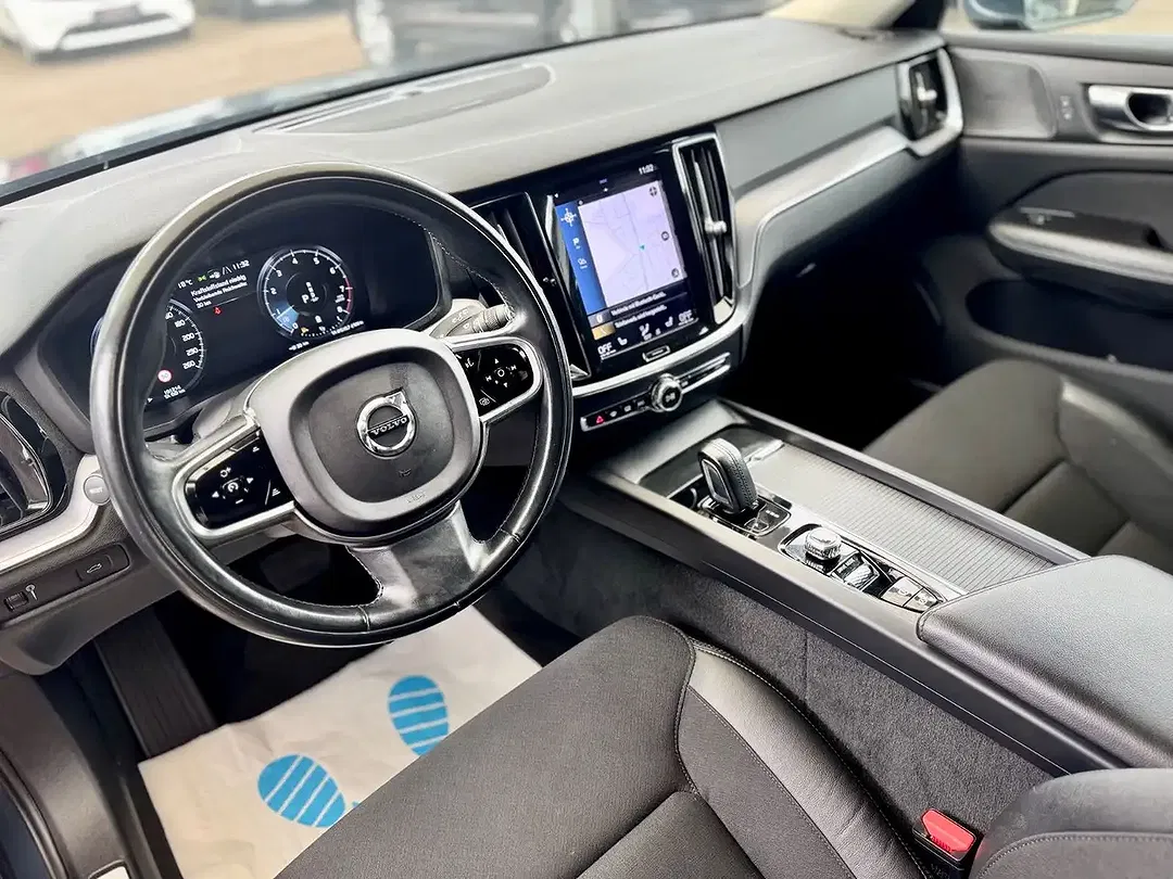 Volvo V60 - Thumbnail 8