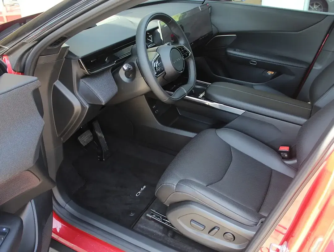 Mazda CX-6e - Thumbnail 8