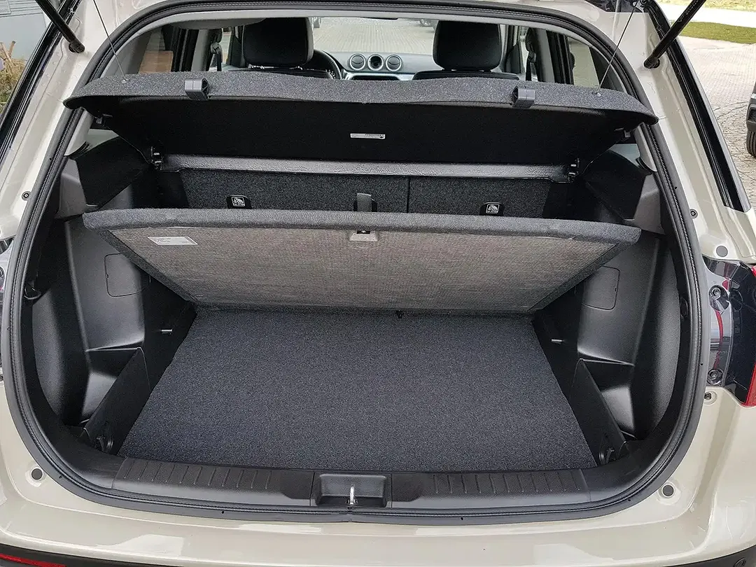 Suzuki Vitara - Thumbnail 14