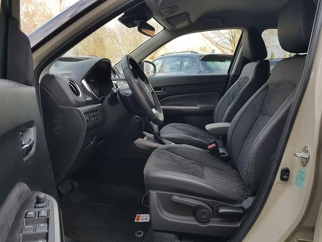 Suzuki Vitara - Thumbnail 9
